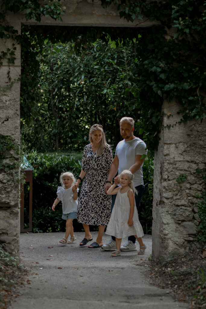 Familienshooting mit zwei Töchter in Steyr